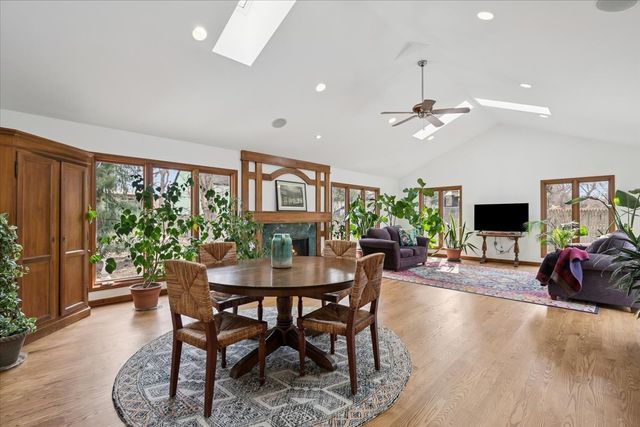 50 W Blodgett Avenue, Lake Bluff, IL 60044