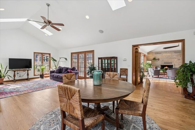 50 W Blodgett Avenue, Lake Bluff, IL 60044