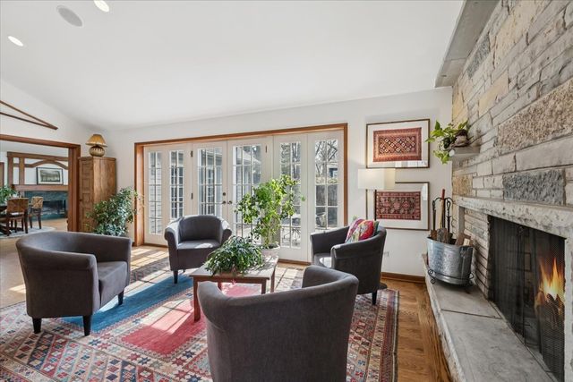 50 W Blodgett Avenue, Lake Bluff, IL 60044