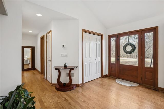 50 W Blodgett Avenue, Lake Bluff, IL 60044