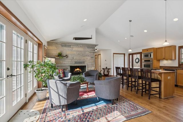 50 W Blodgett Avenue, Lake Bluff, IL 60044