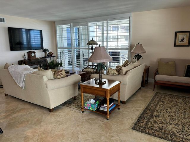 3570 S Ocean Boulevard 500, South Palm Beach, FL 33480