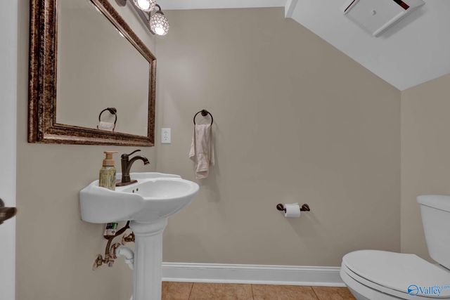 180 Derby Drive, Decatur, AL 35603