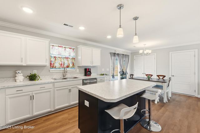 126 Clark Rd, Charlestown, IN 47111