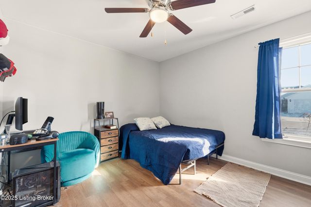 126 Clark Rd, Charlestown, IN 47111