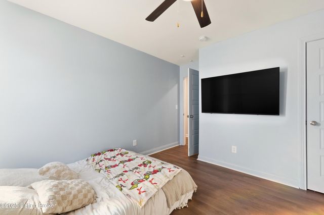 126 Clark Rd, Charlestown, IN 47111