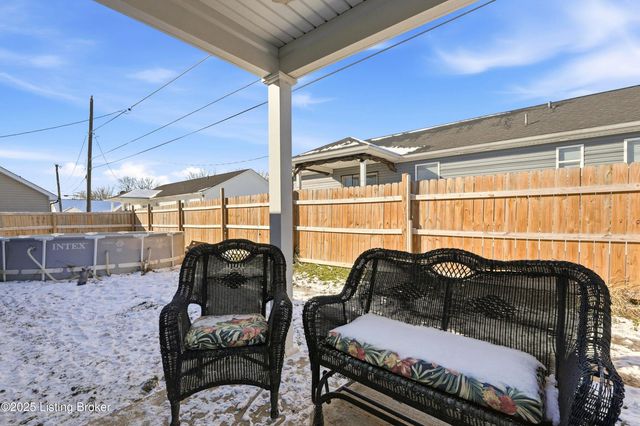 126 Clark Rd, Charlestown, IN 47111