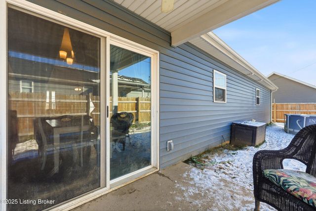 126 Clark Rd, Charlestown, IN 47111