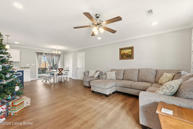 126 Clark Rd, Charlestown, IN 47111