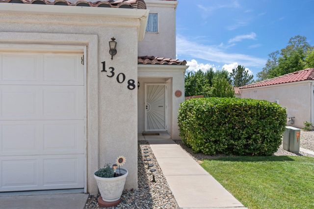 1308 VILLA CAMPO NE, Albuquerque, NM 87113
