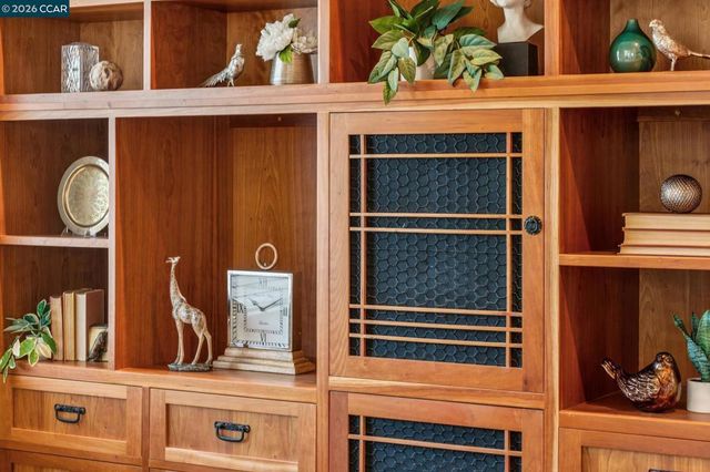 5374 Fernbank Dr, Concord, CA 94521