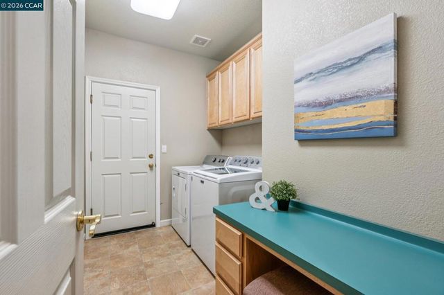 5374 Fernbank Dr, Concord, CA 94521