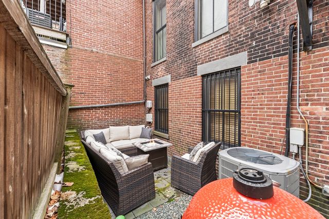 23 Worcester St 1, Boston, MA 02118