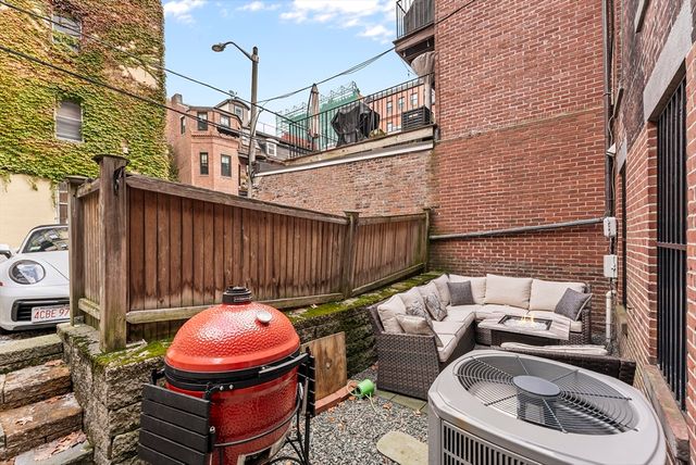 23 Worcester St 1, Boston, MA 02118