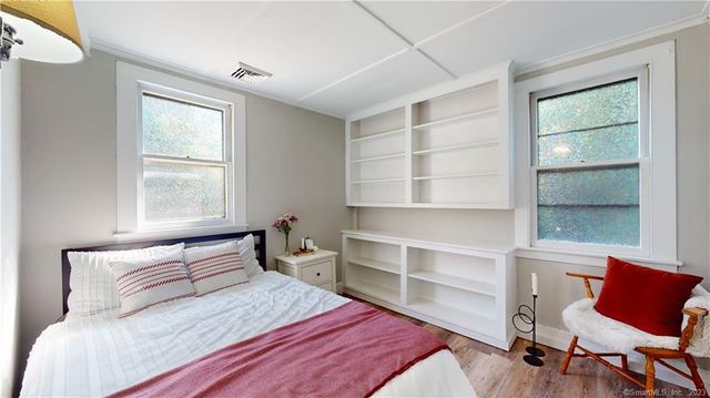 50 House Street, Glastonbury, CT 06033