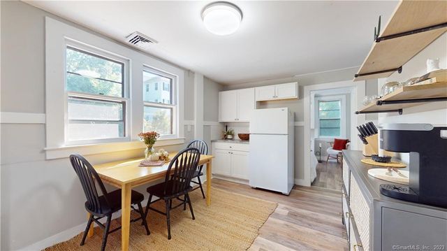 50 House Street, Glastonbury, CT 06033