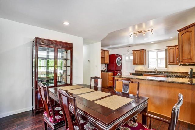 33 La Paloma, Campbell, CA 95008