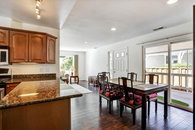 33 La Paloma, Campbell, CA 95008