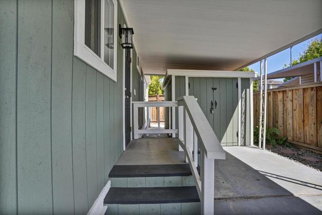 33 La Paloma, Campbell, CA 95008