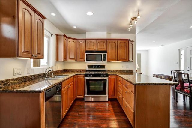 33 La Paloma, Campbell, CA 95008