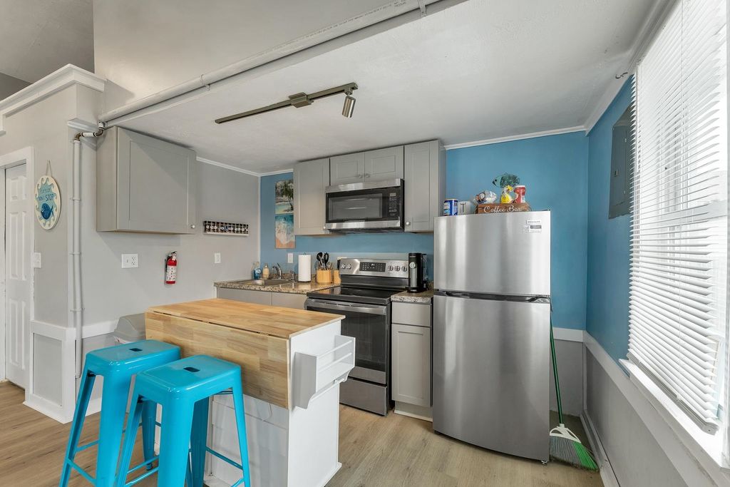 Image 19 of property listing at 9 Riverview Terrace, Hampton, NH 03842
