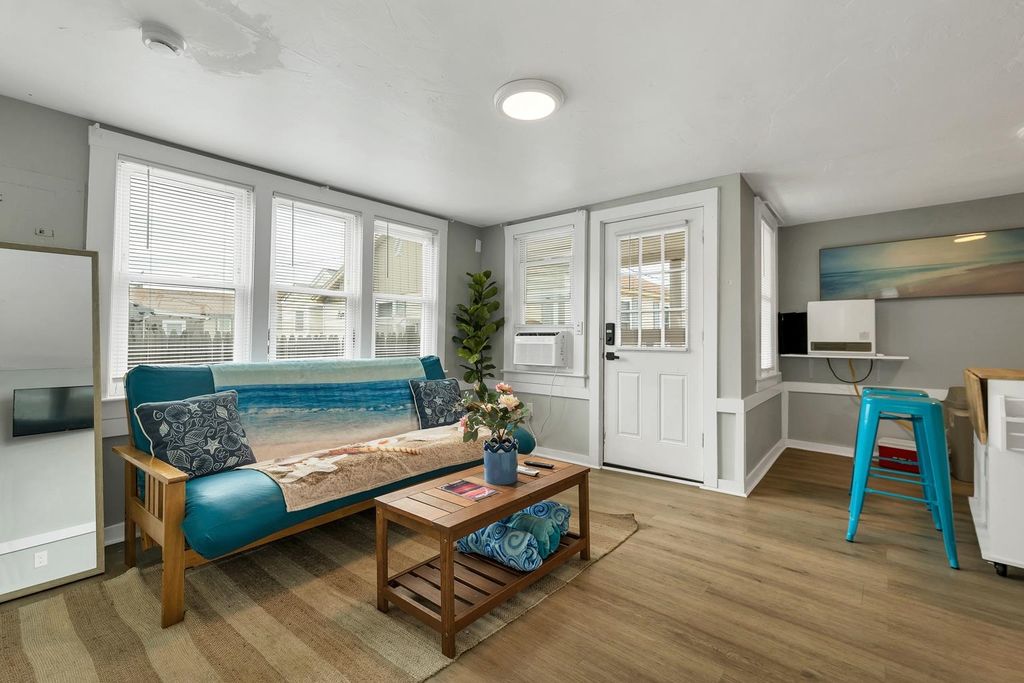 Image 7 of property listing at 9 Riverview Terrace, Hampton, NH 03842