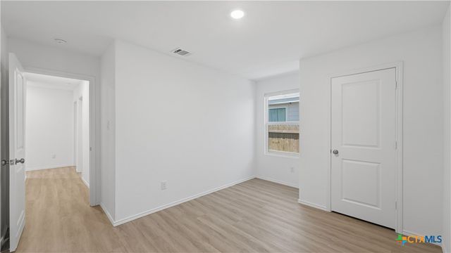9211 Navarro Vista, Seguin, TX 78155