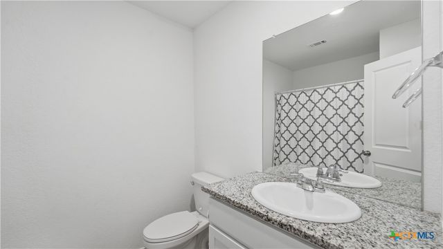 9211 Navarro Vista, Seguin, TX 78155