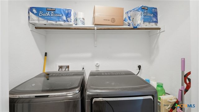 9211 Navarro Vista, Seguin, TX 78155