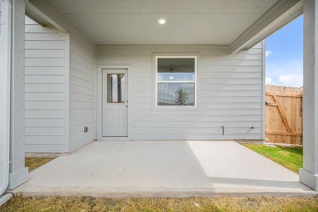 335 Young ST, Buda, TX 78610