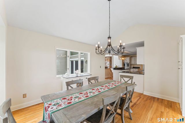 35 Aarons Court, Ridgefield, CT 06877