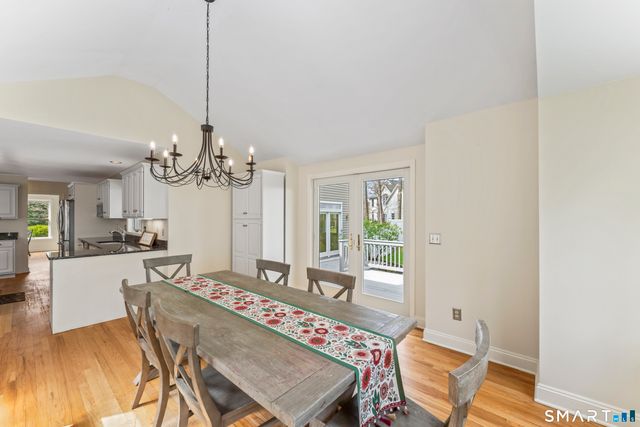 35 Aarons Court, Ridgefield, CT 06877