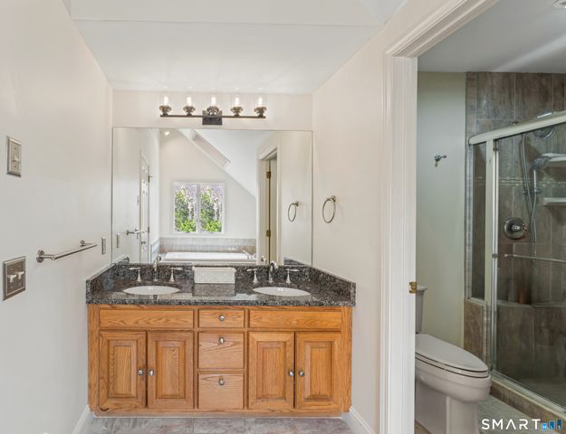 35 Aarons Court, Ridgefield, CT 06877
