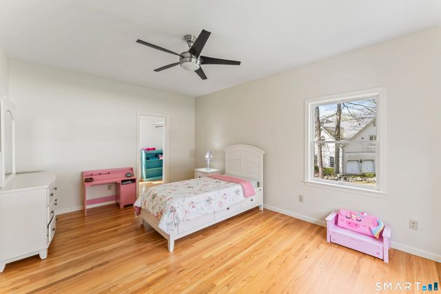 35 Aarons Court, Ridgefield, CT 06877