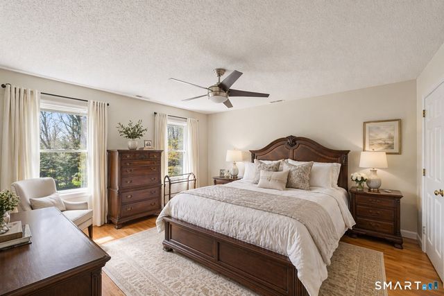 35 Aarons Court, Ridgefield, CT 06877