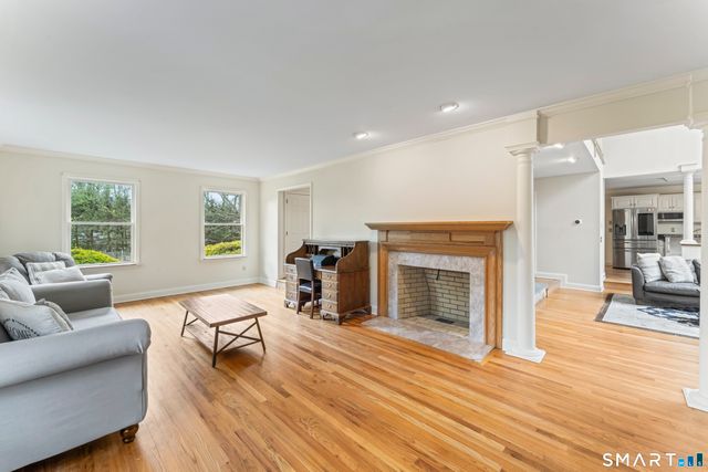 35 Aarons Court, Ridgefield, CT 06877