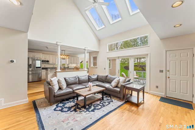 35 Aarons Court, Ridgefield, CT 06877