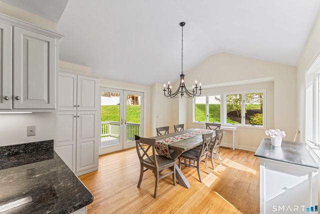 35 Aarons Court, Ridgefield, CT 06877