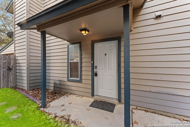 6114 Celtic, San Antonio, TX 78240