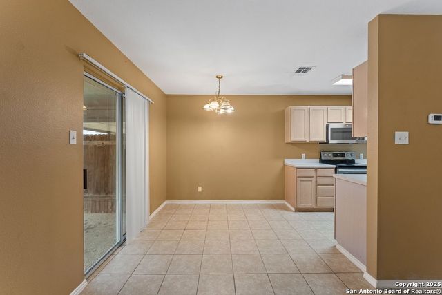 6114 Celtic, San Antonio, TX 78240