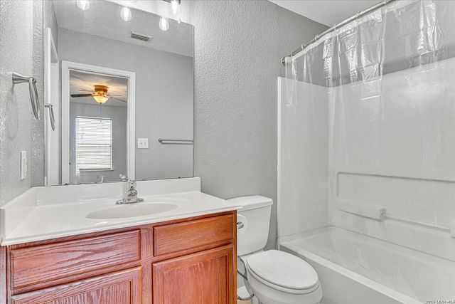 5403 CHASE CYN, San Antonio, TX 78252