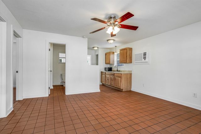 1300 Flite Acres RD, Wimberley, TX 78676