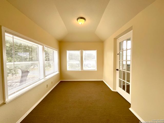 1645 W Mulberry, San Antonio, TX 78201