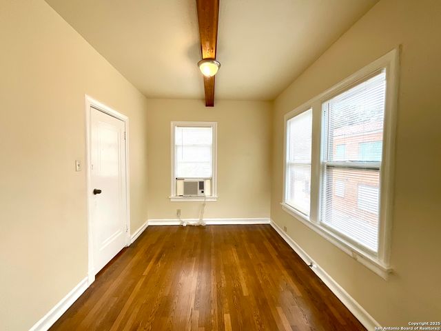 1645 W Mulberry, San Antonio, TX 78201