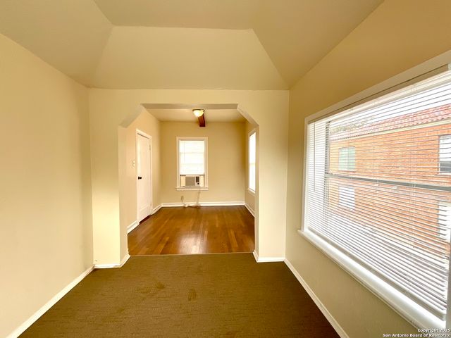 1645 W Mulberry, San Antonio, TX 78201