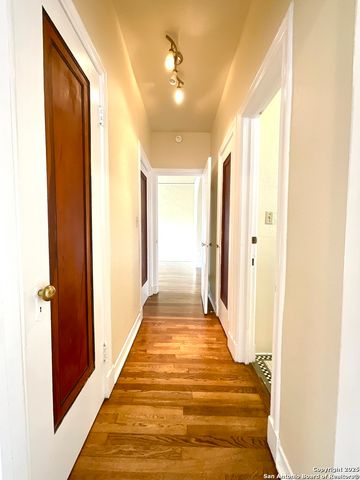 1645 W Mulberry, San Antonio, TX 78201