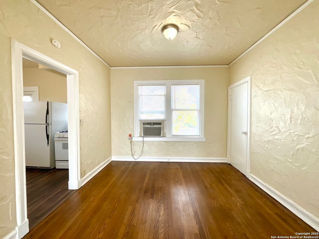 1645 W Mulberry, San Antonio, TX 78201