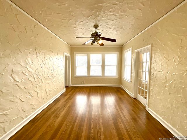 1645 W Mulberry, San Antonio, TX 78201