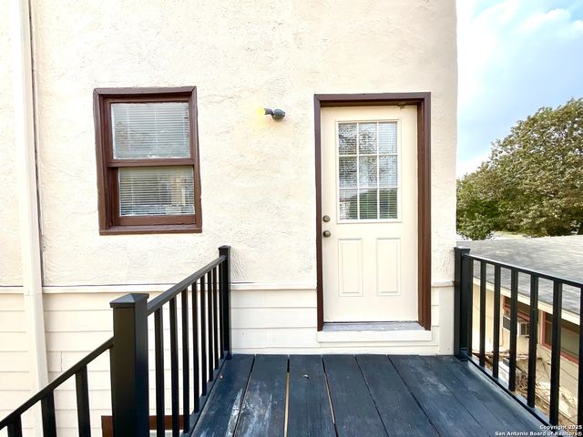 1645 W Mulberry, San Antonio, TX 78201