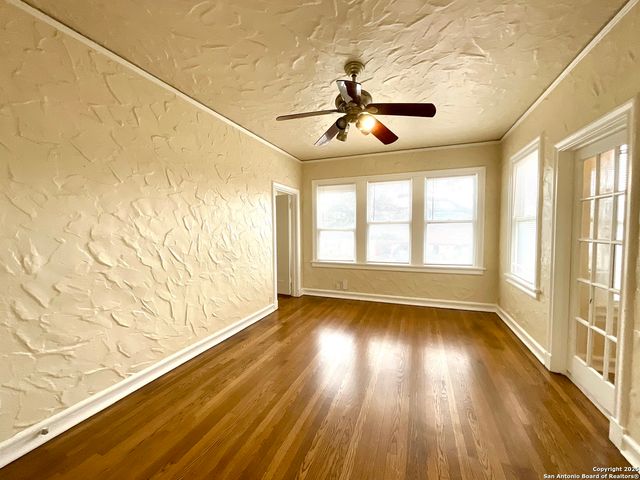 1645 W Mulberry, San Antonio, TX 78201